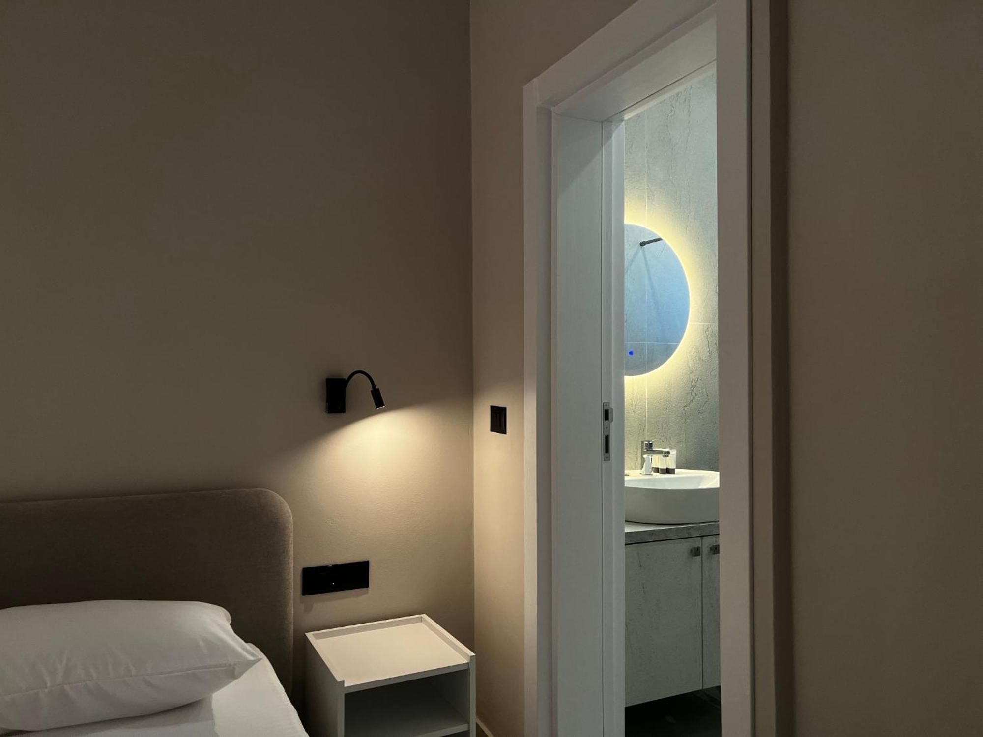 Lian'S Rooms Vlore Ngoại thất bức ảnh
