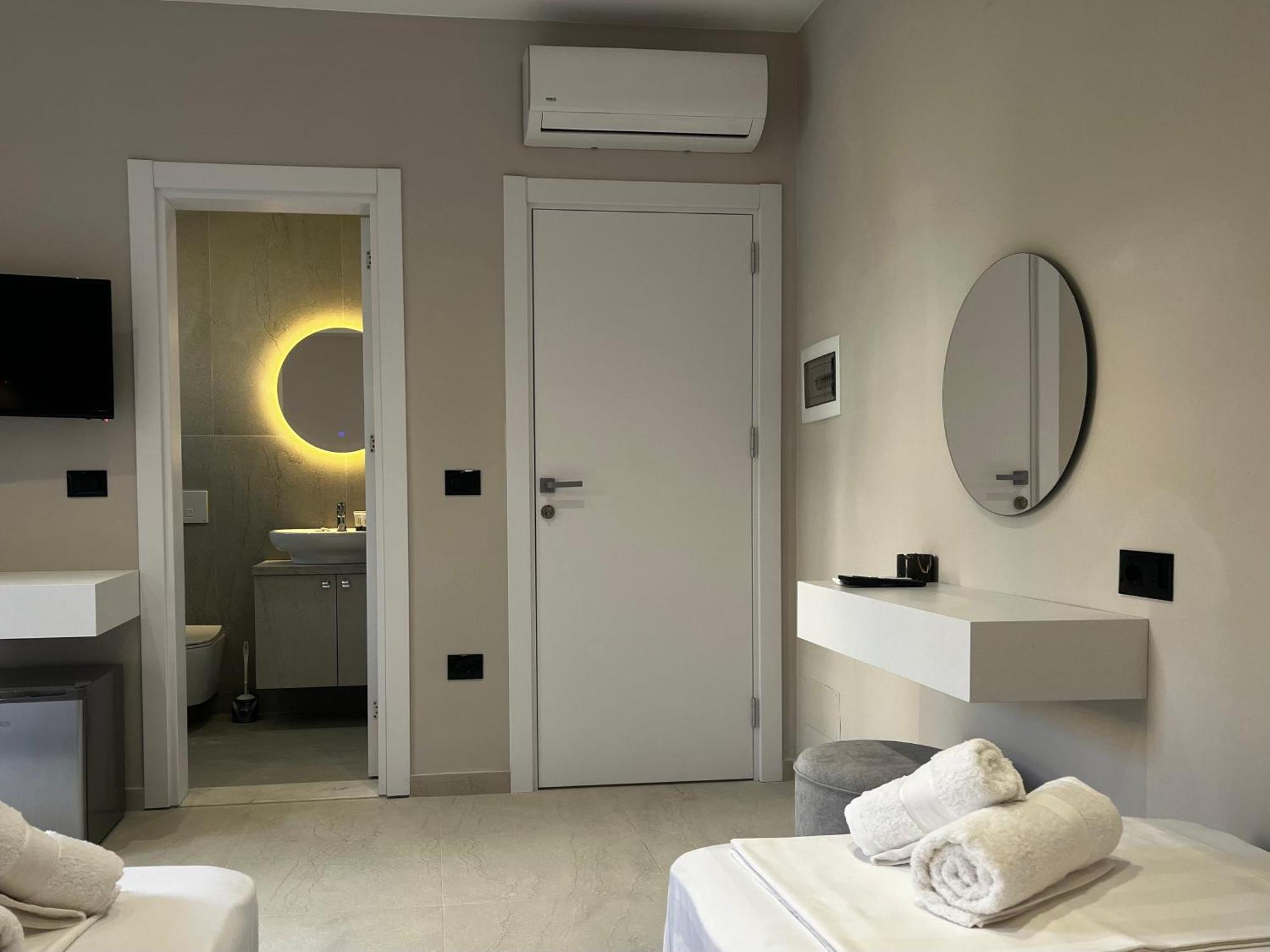 Lian'S Rooms Vlore Ngoại thất bức ảnh