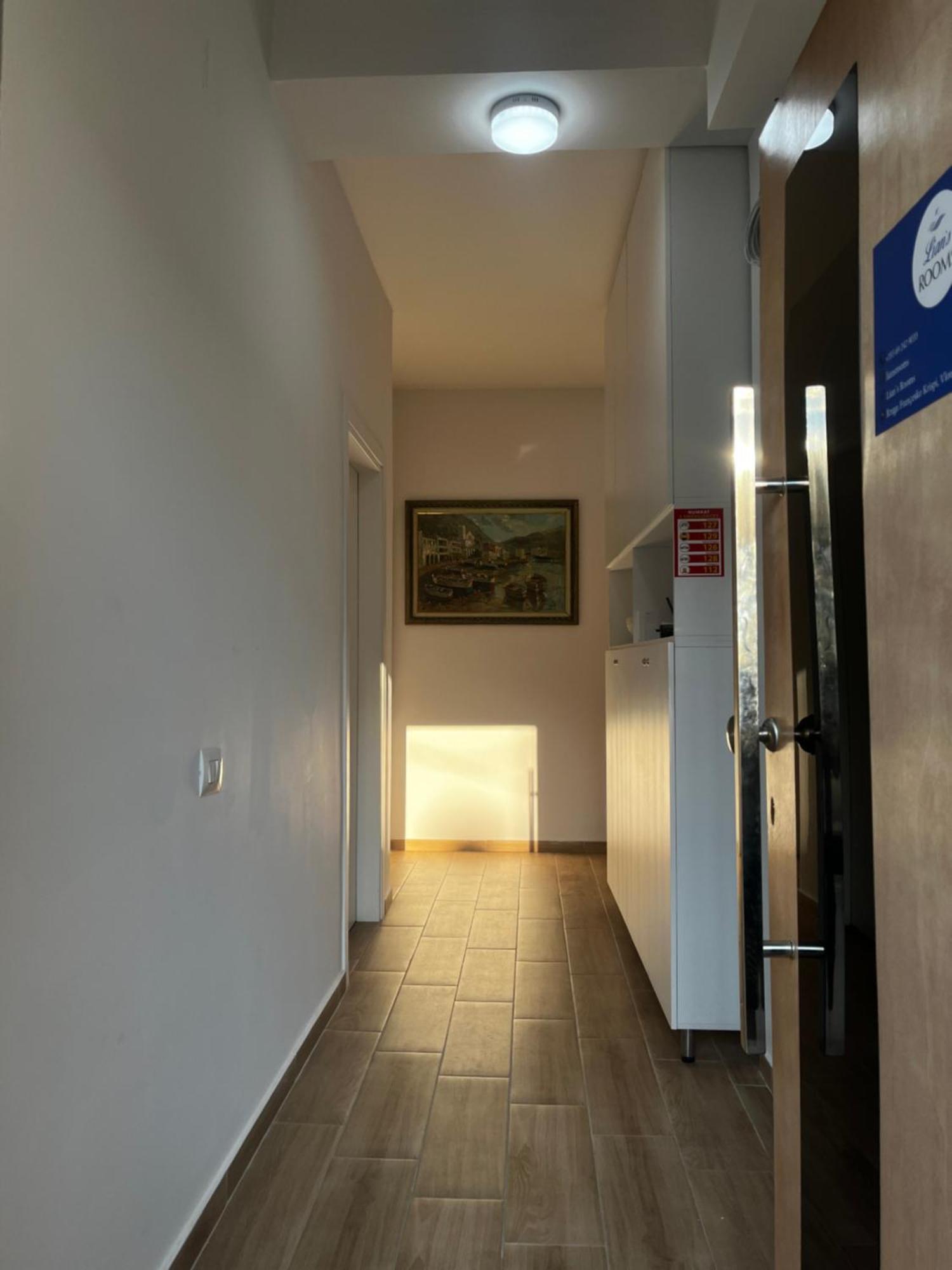Lian'S Rooms Vlore Ngoại thất bức ảnh